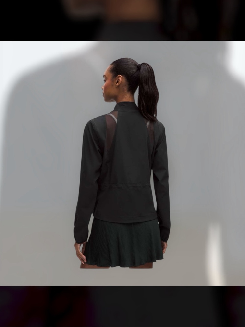 Lululemon Mesh-Ventilated Tennis
Jacket
Black - Picture 2 of 6